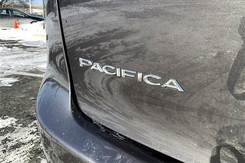 2022 Chrysler Pacifica Touring L in Aurora, IL - Zeigler Automotive