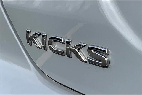 2023 Nissan Kicks SR in Aurora, IL - Zeigler Automotive
