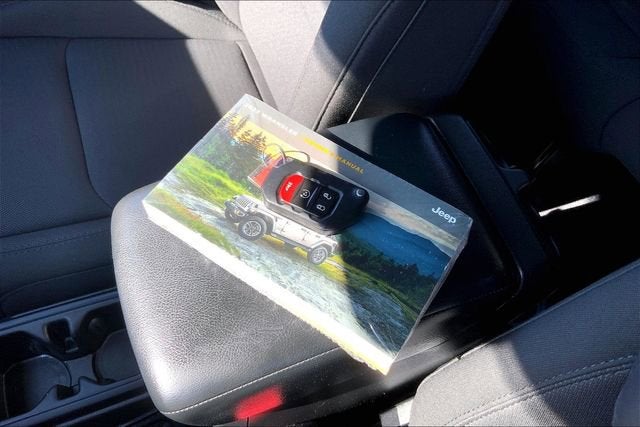 2023 Jeep Wrangler Sport Altitude