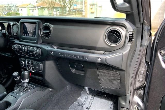 2022 Jeep Wrangler Unlimited Willys