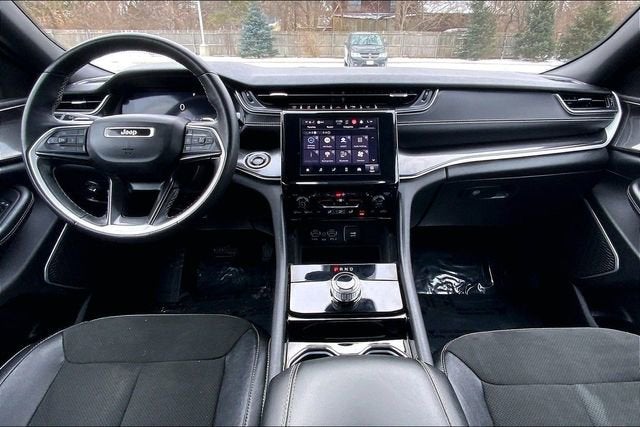 2022 Jeep Grand Cherokee Altitude