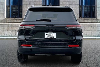 2022 Jeep Grand Cherokee Altitude