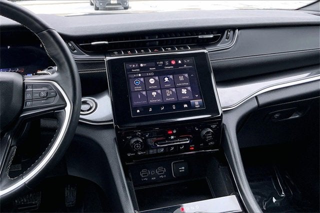 2022 Jeep Grand Cherokee Altitude