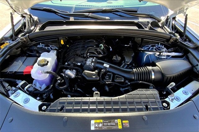 2025 Jeep Grand Cherokee Base