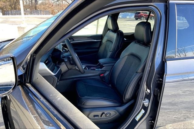 2026 JEEP GRAND CHEROKEE - Image 9