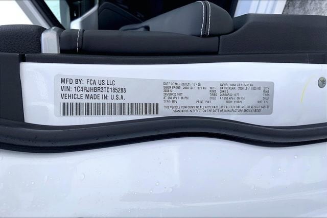 2026 Jeep Grand Cherokee Limited Reserve