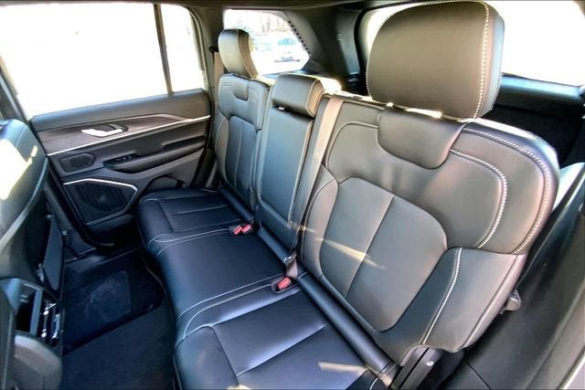 2026 JEEP GRAND CHEROKEE - Image 10