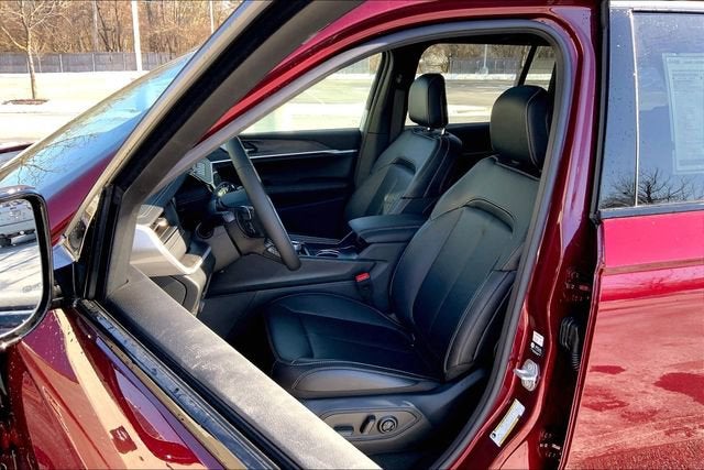 2026 JEEP GRAND CHEROKEE - Image 9