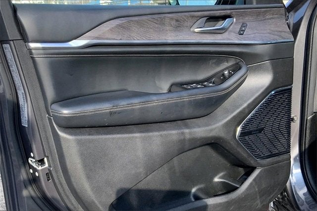 2022 Jeep Grand Cherokee Overland