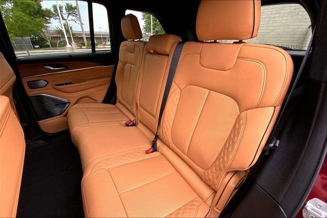 2025 Jeep Grand Cherokee Summit Reserve