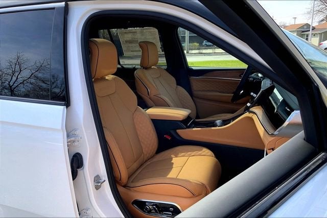 2026 Jeep Grand Cherokee Summit