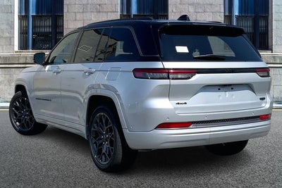 2026 Jeep Grand Cherokee Summit