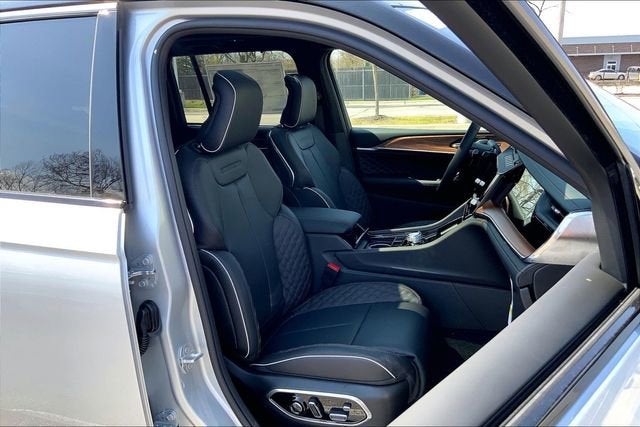 2026 Jeep Grand Cherokee Summit
