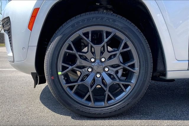 2026 Jeep Grand Cherokee Summit