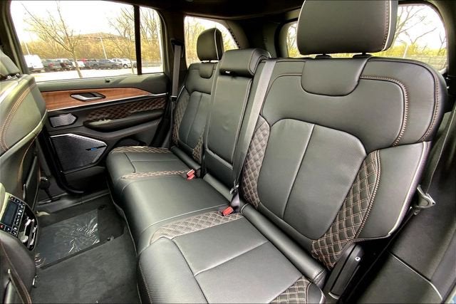 2026 Jeep Grand Cherokee Summit