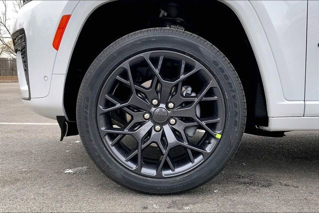 2026 Jeep Grand Cherokee Summit