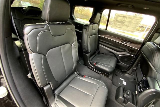 2026 Jeep Grand Cherokee L Limited Reserve