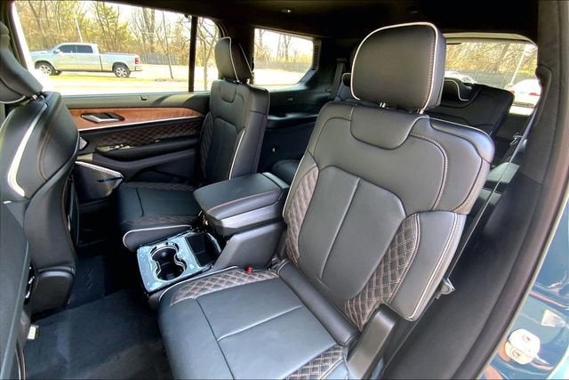 2026 Jeep Grand Cherokee L Summit