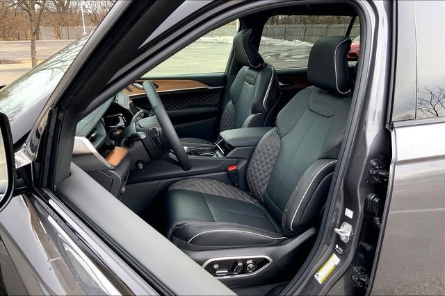 2026 Jeep Grand Cherokee L Summit