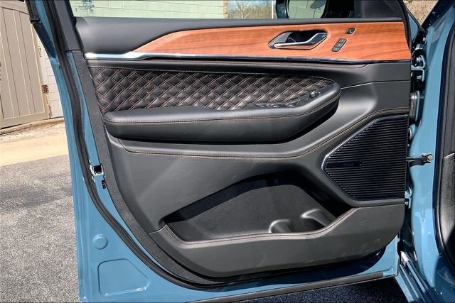 2026 Jeep Grand Cherokee L Summit