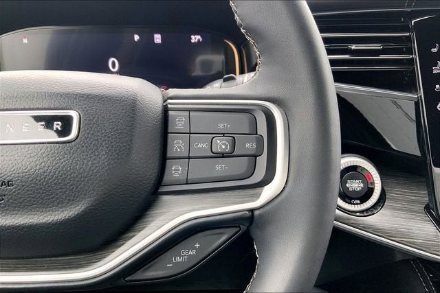 2023 Jeep Wagoneer Series III