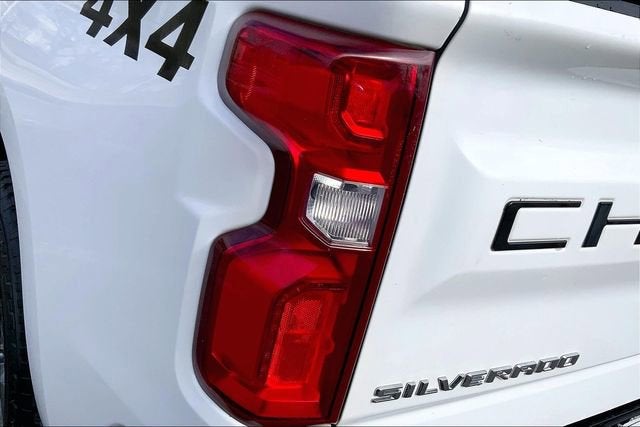 2022 CHEVROLET SILVERADO - Image 28