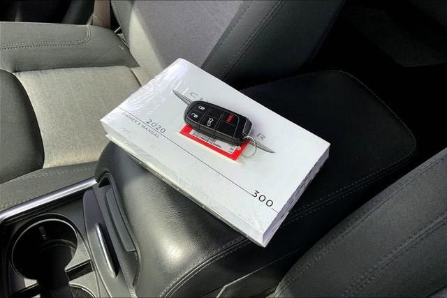 2020 Chrysler 300 Touring