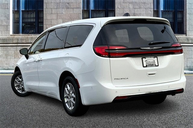 2025 CHRYSLER PACIFICA - Image 3
