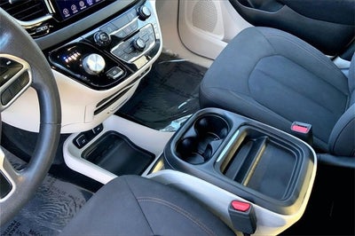 2017 Chrysler Pacifica Touring Plus