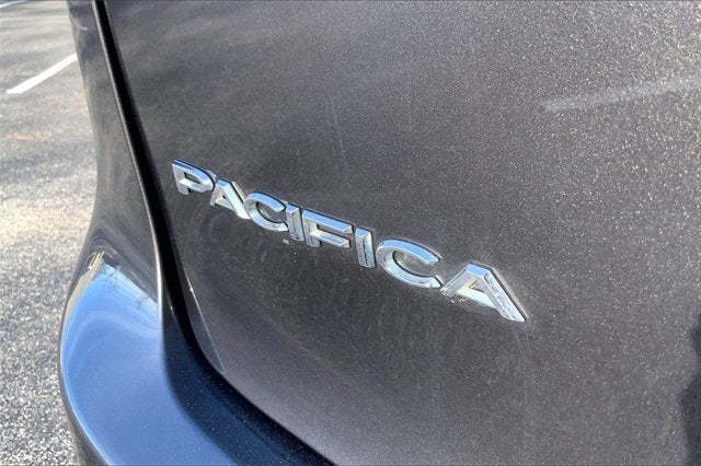 2017 Chrysler Pacifica Touring Plus