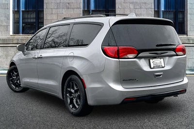 2020 Chrysler Pacifica Touring L Plus