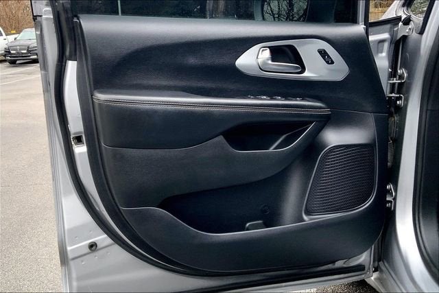 2020 Chrysler Pacifica Touring L Plus