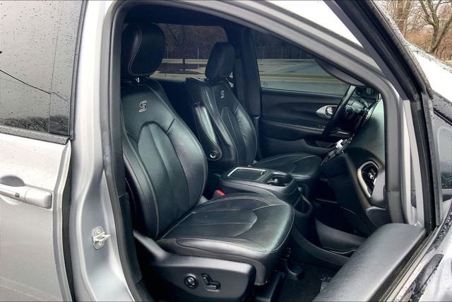 2020 Chrysler Pacifica Touring L Plus