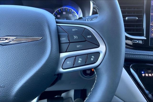 2024 Chrysler Pacifica Limited