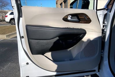 2024 Chrysler Pacifica Limited