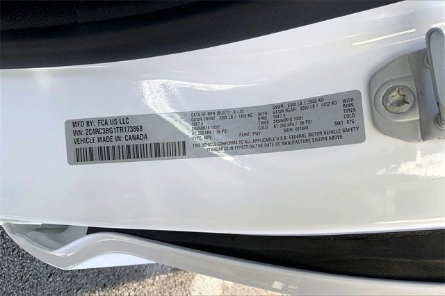 2026 Chrysler Pacifica Select