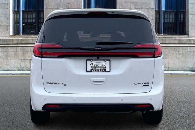 2026 Chrysler Pacifica Limited