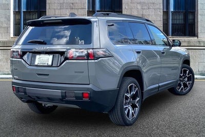 2026 Jeep Cherokee Overland