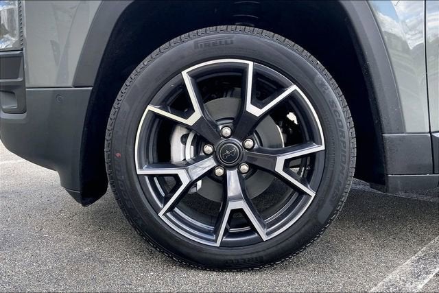 2026 Jeep Cherokee Overland