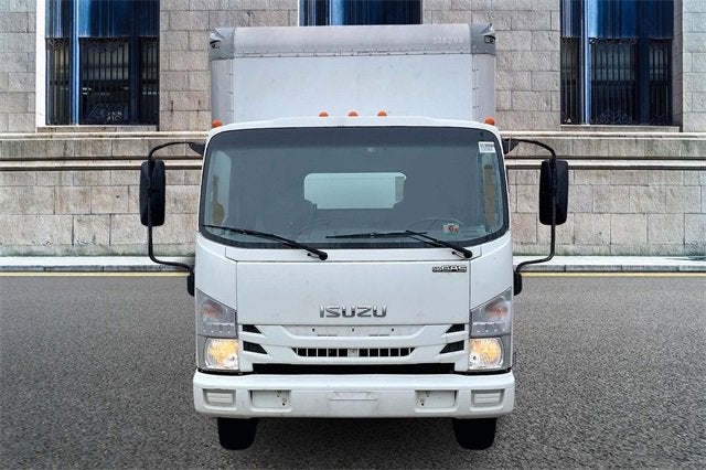2018 Isuzu NPR Base
