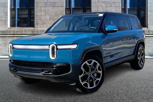 2025 Rivian R1S Adventure