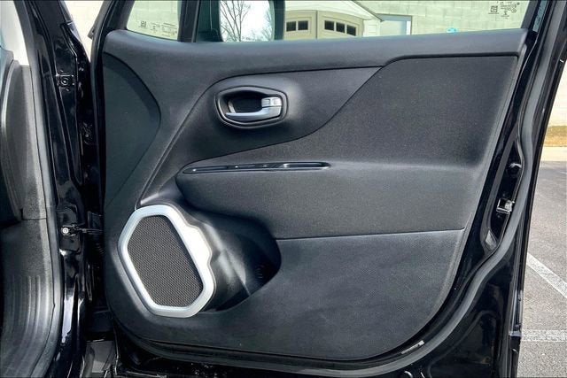 2018 JEEP RENEGADE - Image 23